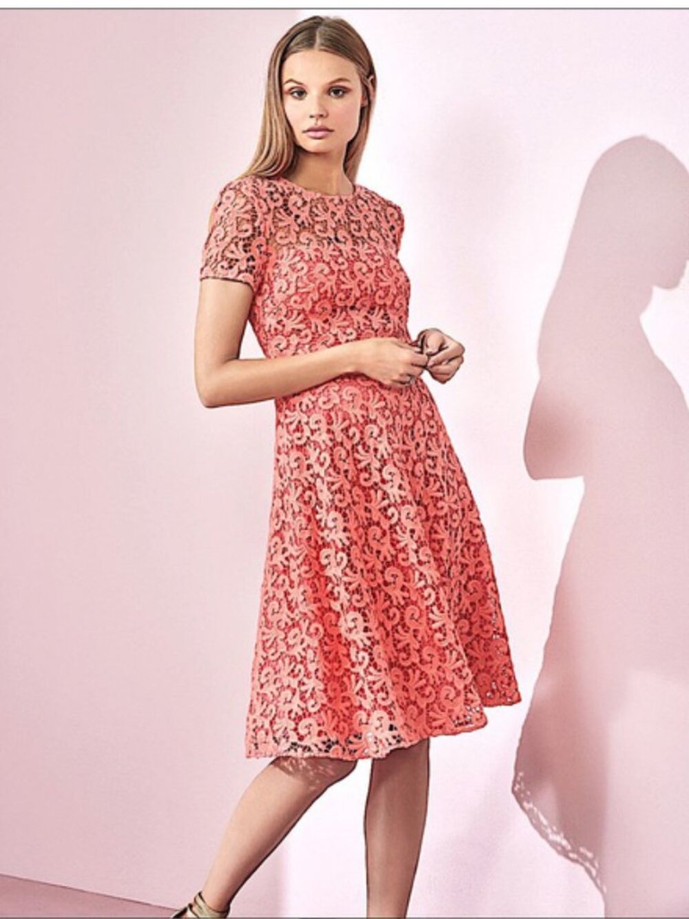 ST. JOHN Peach Pink Guipure Lace Short Sleeve Fit Flare Midi Dress Size 8.
